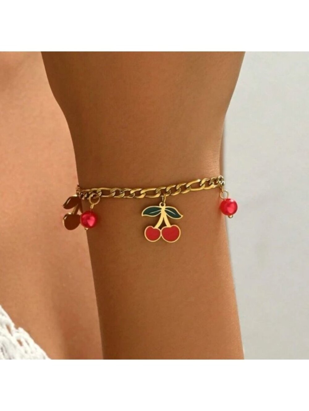 Cherry Bracelet Q892
